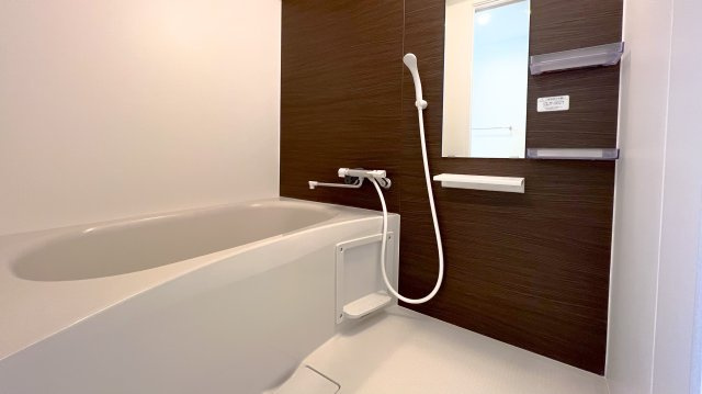 ロンド・ボヌールの浴室|※反転タイプの間取となります。