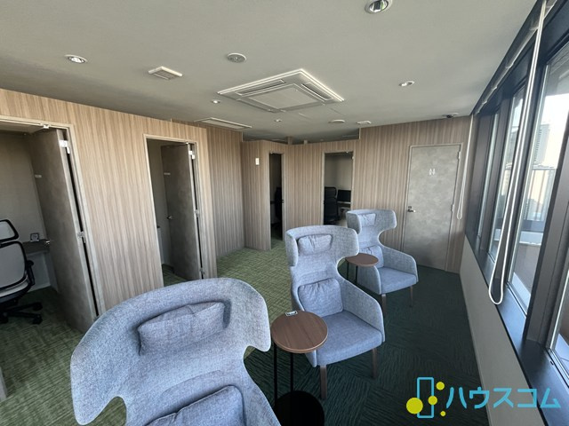 WORVE吹田江坂のロビー