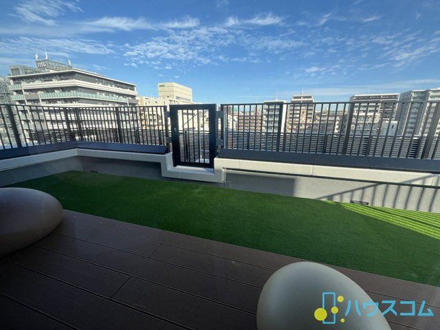 WORVE吹田江坂のバルコニー