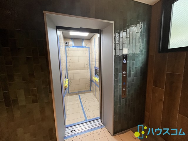 WORVE吹田江坂のエントランス