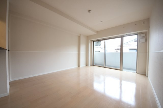 アイエフコート甲子園の居間・リビング