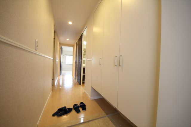 アイエフコート甲子園の玄関