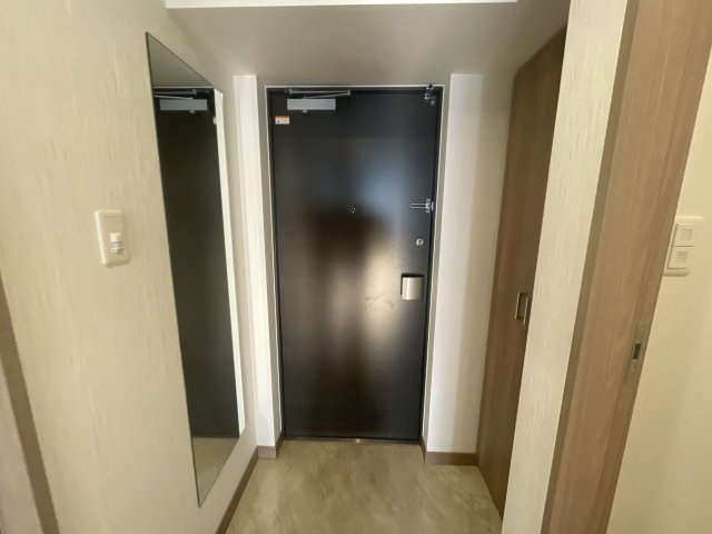 プレジオ永和ASIANの玄関