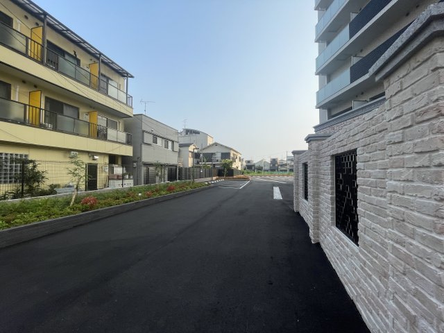 プレジオ永和ASIANの駐車場