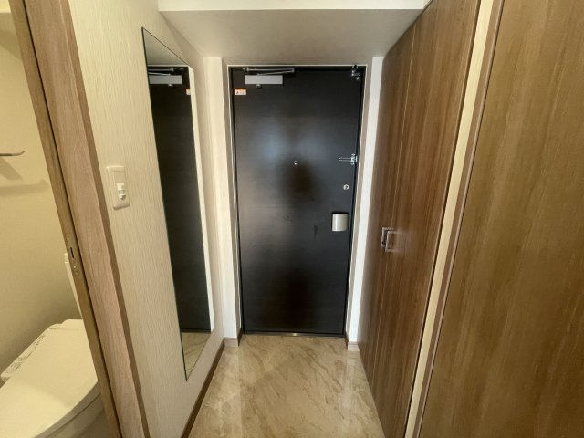 プレジオ永和ASIANの玄関