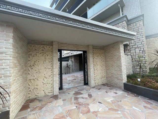 プレジオ永和ASIANのエントランス