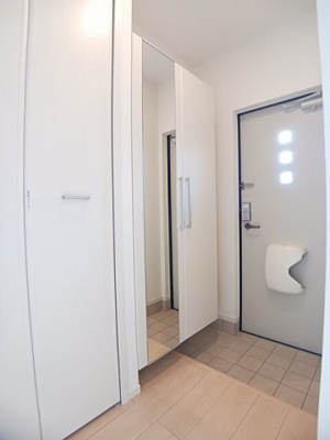 【玄関】 | モルゲンロートⅡ | 毎日通る玄関はこちらです