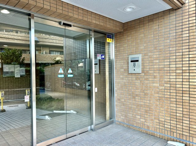 【防犯設備】 | コスモ金町ガーデンコート | 【オートロック】オートロックシステムでセキュリティ充実。当たり前ですが、安全で安心して暮らすのって大事ですよね。お探しのご条件でオートロック付きの物件を探す方も多いですがやはりセキュリティは大事です。