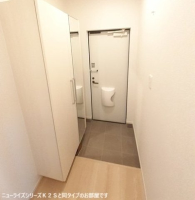 【玄関】 | スウィート岩出Ⅲ | 毎日通る玄関はこちらです