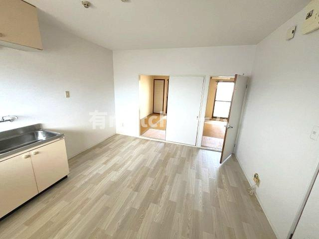 カトレヤマンションの居間・リビング|(参考)同マンション同間取り他部屋の写真