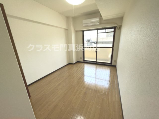 メリックビルの洋室|(参考)同マンション他部屋の写真