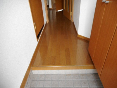 【玄関】 | ボワノールＢ棟 | 収納もある玄関です