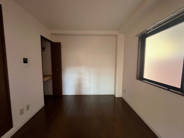 メゾン山本の洋室