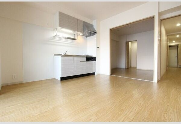 グランツ泉の居間・リビング