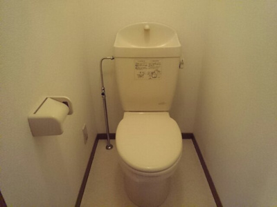 【トイレ】 | シャン・ド・フル－ルⅠ番館 | 清潔感のあるトイレです