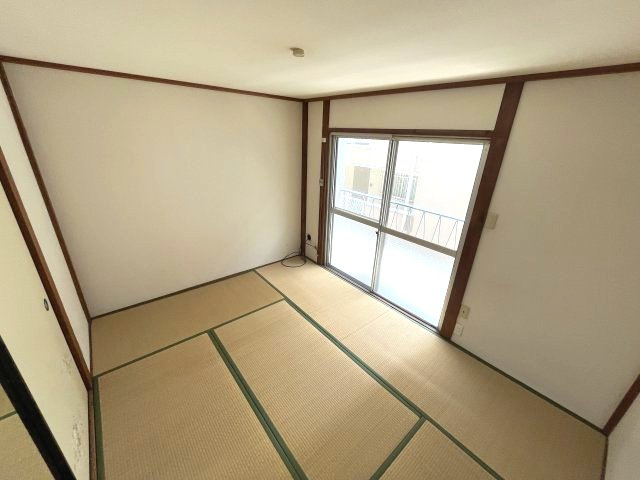 太陽マンション　西棟の和室
