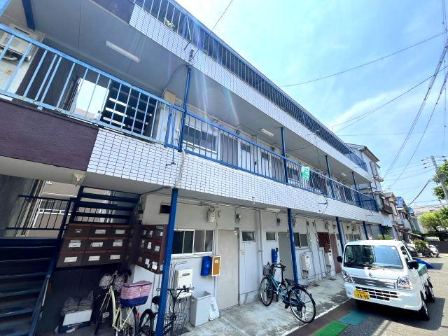 太陽マンション　西棟の外観