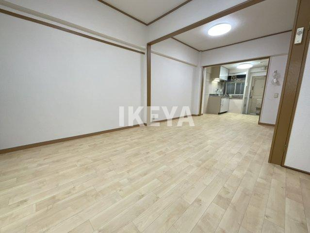 中村ビルマンションの居間・リビング