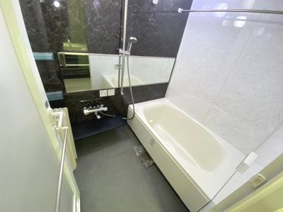 【浴室】 | Stella