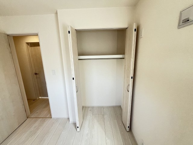 【収納】 | 福岡市南区屋形原1丁目　2号棟（全2棟）【仲介手数料無料・0円】 | 施工例。施工例は完成時と異なる場合があります。