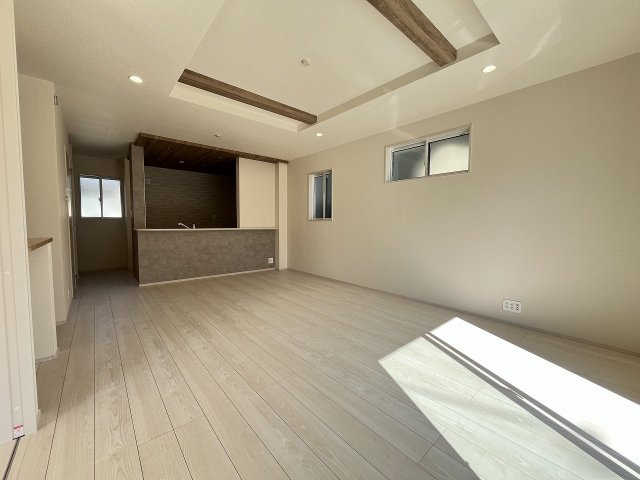 【収納】 | 福岡市南区屋形原1丁目　2号棟（全2棟）【仲介手数料無料・0円】 | 施工例。施工例は完成時と異なる場合があります。