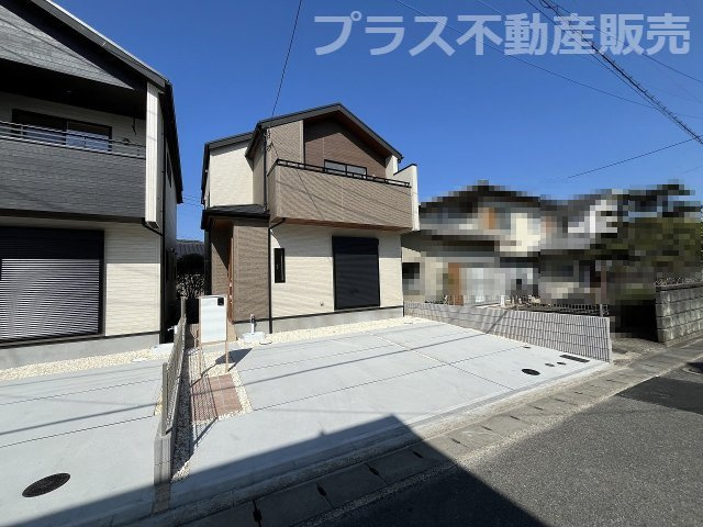 【外観】 | 福岡市南区屋形原1丁目　2号棟（全2棟）【仲介手数料無料・0円】 | 現地写真。プラス不動産販売なら、現場の全ての棟をまとめてご見学頂けます。