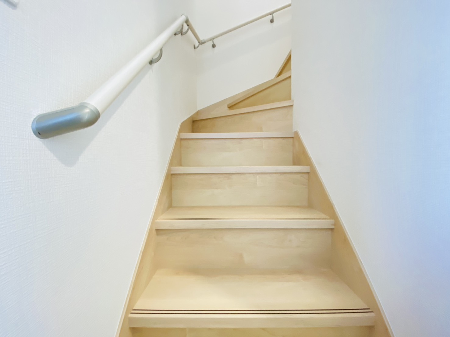 瑞穂市　生津天王東町１丁目（穂積駅） 2階建のその他|階段