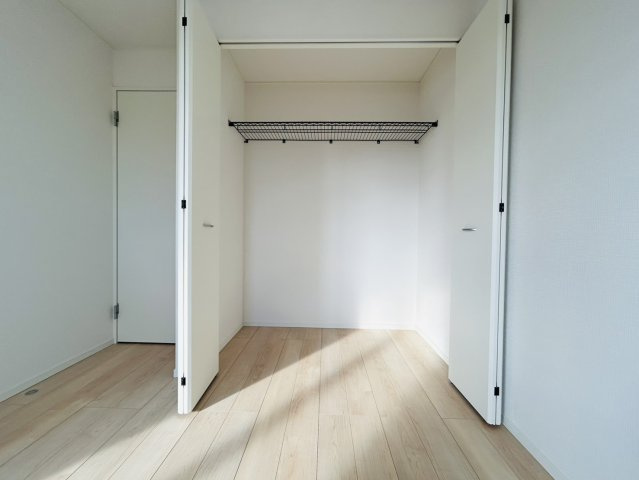 瑞穂市　生津天王東町１丁目（穂積駅） 2階建の収納|2階洋室収納