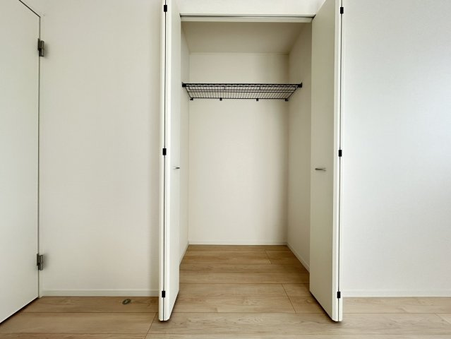 瑞穂市　生津天王東町１丁目（穂積駅） 2階建の収納|2階洋室収納