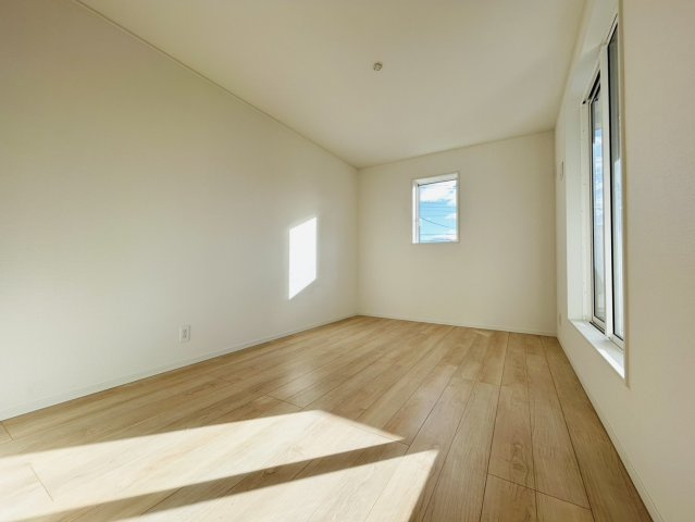 瑞穂市　生津天王東町１丁目（穂積駅） 2階建の洋室|2階洋室