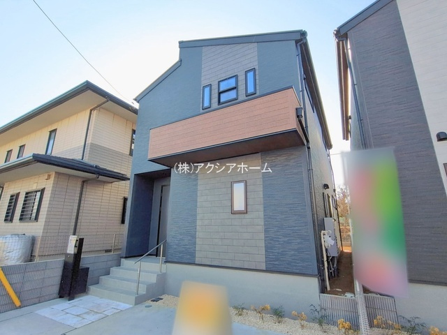 所沢市下安松・全2棟　新築一戸建　2号棟　～LDK18帖～