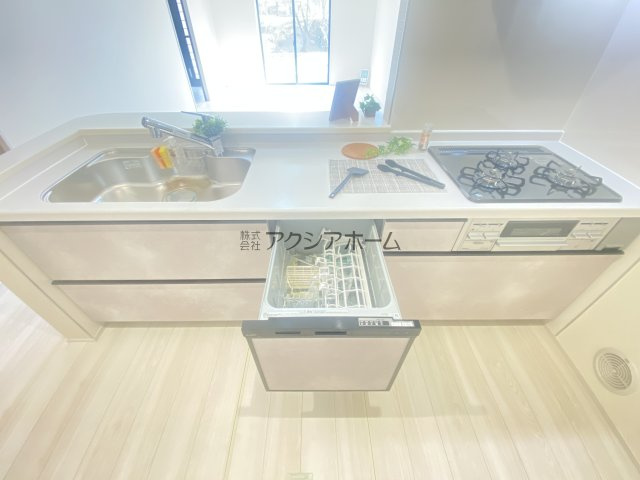 所沢市下安松・全2棟　新築一戸建　2号棟　～LDK18帖～の設備|食洗機