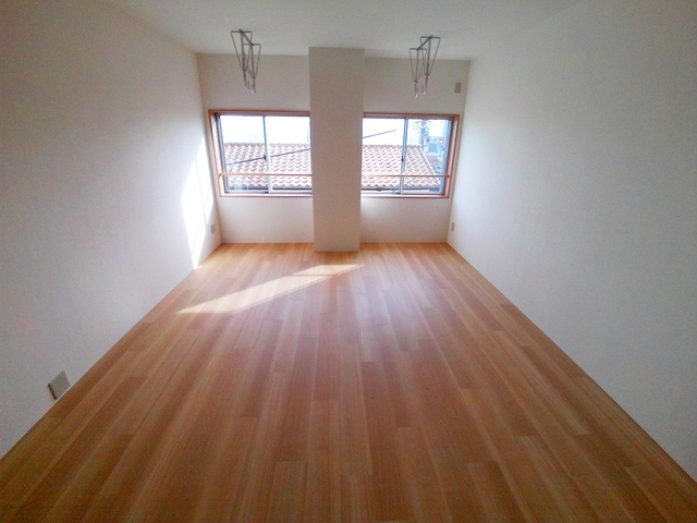 国玉マンションの洋室