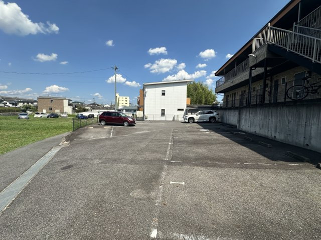 ＴＩＥＲＲＡIIの駐車場