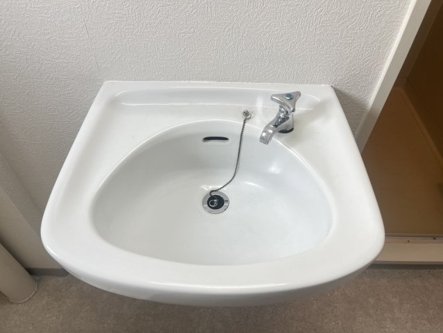 マルヤマハイツの洗面所|コンパクトで使いやすい洗面所