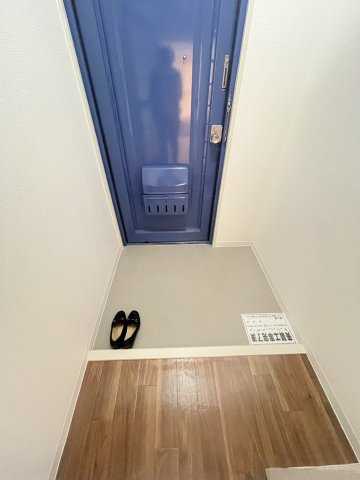 マルヤマハイツの玄関|ゆったりとした玄関です