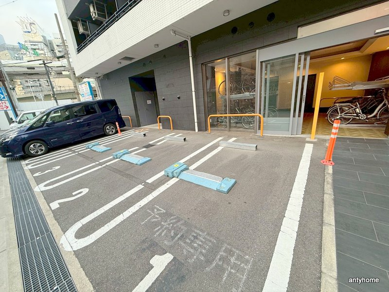 FlairNamba　仲介手数料無料の駐車場