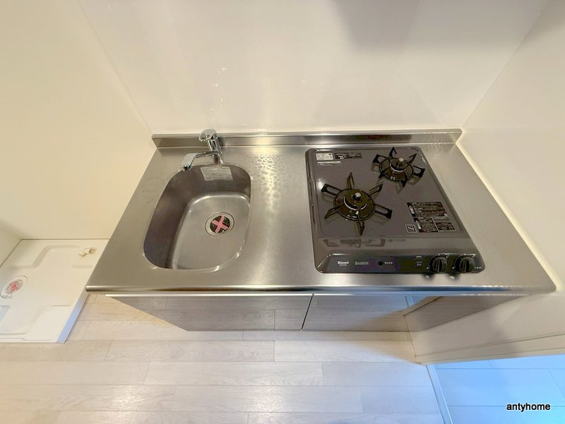 FlairNamba　仲介手数料無料のキッチン