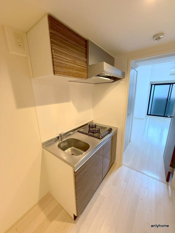 FlairNamba　仲介手数料無料のキッチン