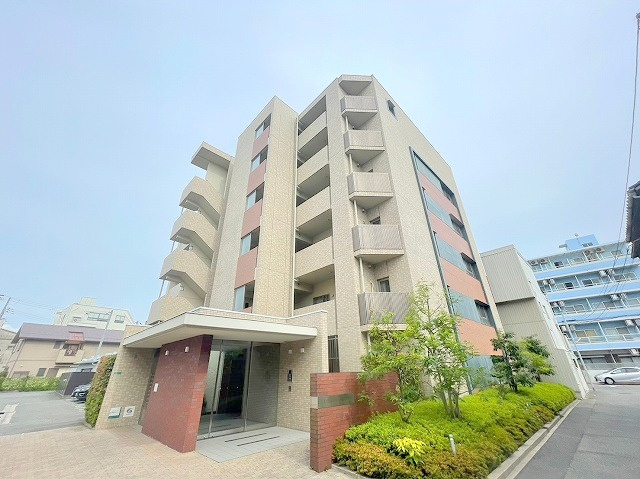 ESTABLE K.W.Nの外観