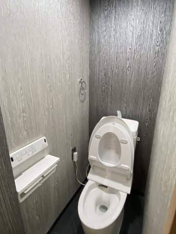 上高丸コーポラスのトイレ|シンプルで使いやすいトイレです