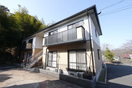 ハイツ四季の里 B棟