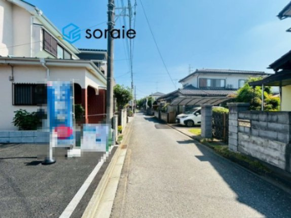 飯能市双柳第39　新築戸建て　クレイドルガーデンの前面道路含む現地写真|令和8年5月15日撮影。