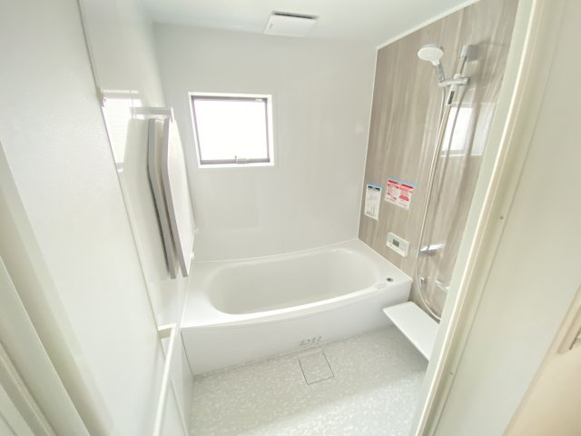 ☆NEW　PRICE☆未入居戸建　静岡市清水区大沢町の浴室|追い焚き機能付きで経済的です。