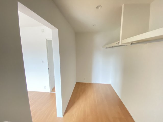 ☆NEW　PRICE☆未入居戸建　静岡市清水区大沢町の収納|ウォークインクローゼットは棚もありたくさんの荷物を収納できます。
