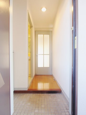 フロール神原の玄関