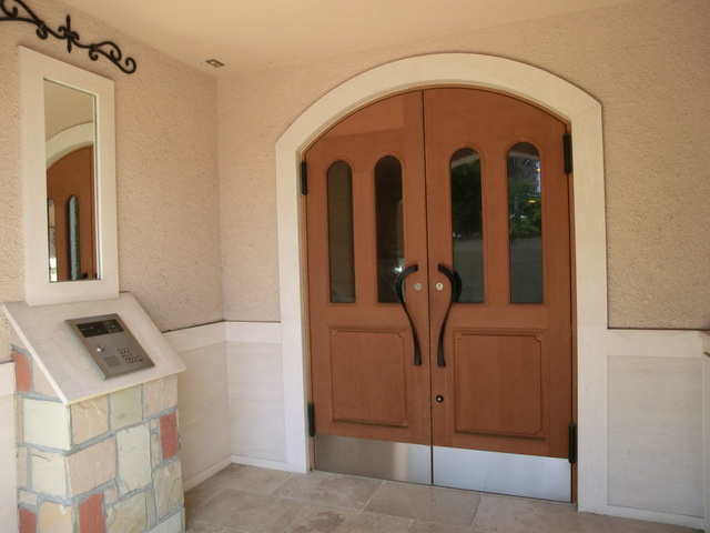 カーサ・エスペランサのロビー|オートロック完備です！