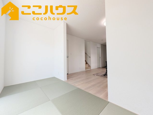 糸満市座波第2　クレイドルガーデン　新築戸建て　全4棟　2号棟の内装|お子様の遊び場としても使えるタタミコーナー4帖