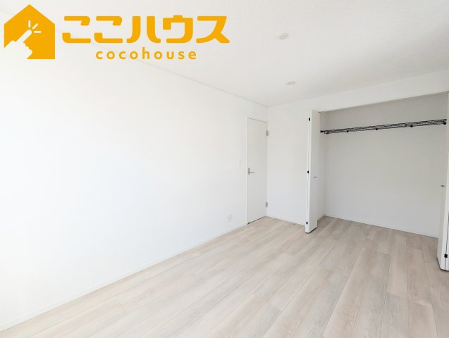 糸満市座波第2　クレイドルガーデン　新築戸建て　全4棟　2号棟の収納|洋服が多い方でも安心の収納力