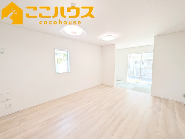 糸満市座波第2　クレイドルガーデン　新築戸建て　全4棟　2号棟の居間・リビング|LDK15帖